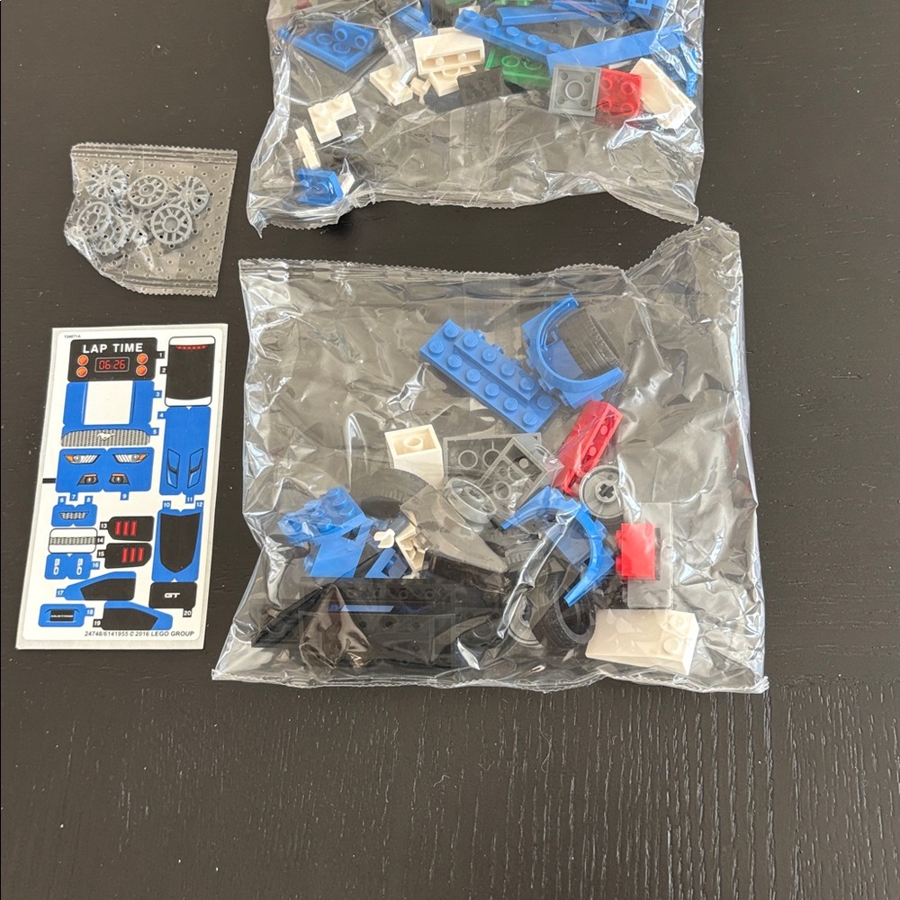 LEGO Speed Champions Ford Mustang GT - Blue and White - Picture 4 of 9